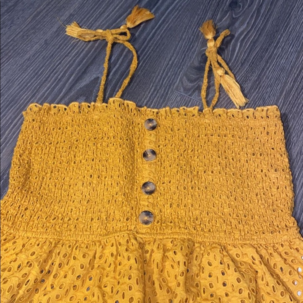 Tops - Picture 2 of 12